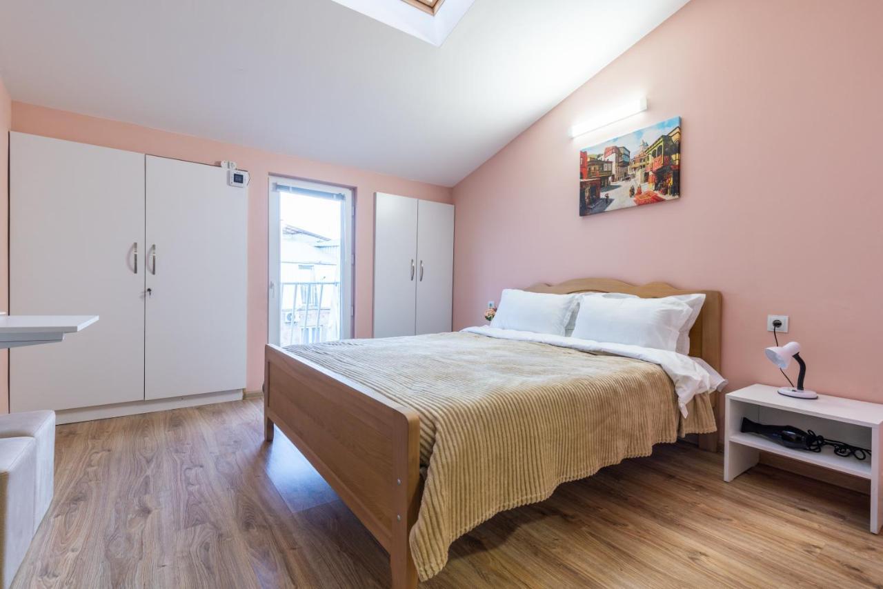 Hb Apartments Laghidze Tbilisi Esterno foto