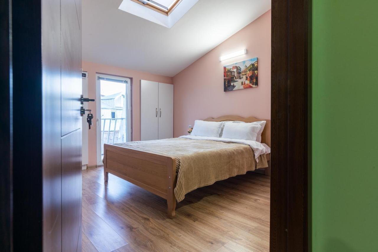 Hb Apartments Laghidze Tbilisi Esterno foto