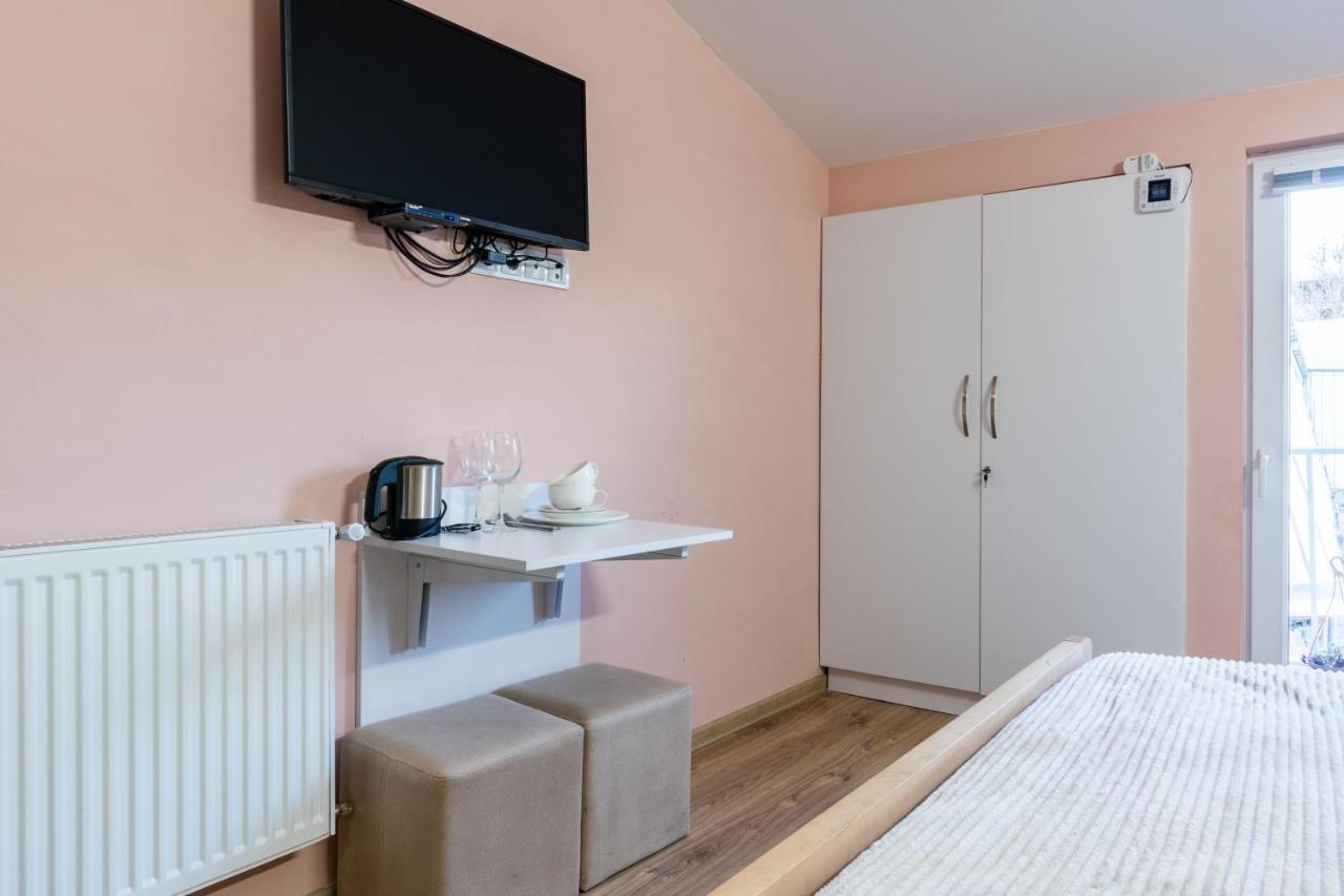 Hb Apartments Laghidze Tbilisi Esterno foto