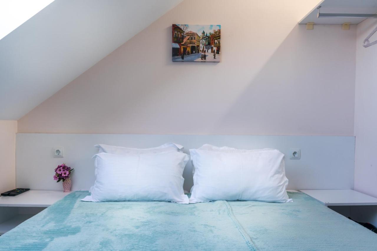 Hb Apartments Laghidze Tbilisi Esterno foto